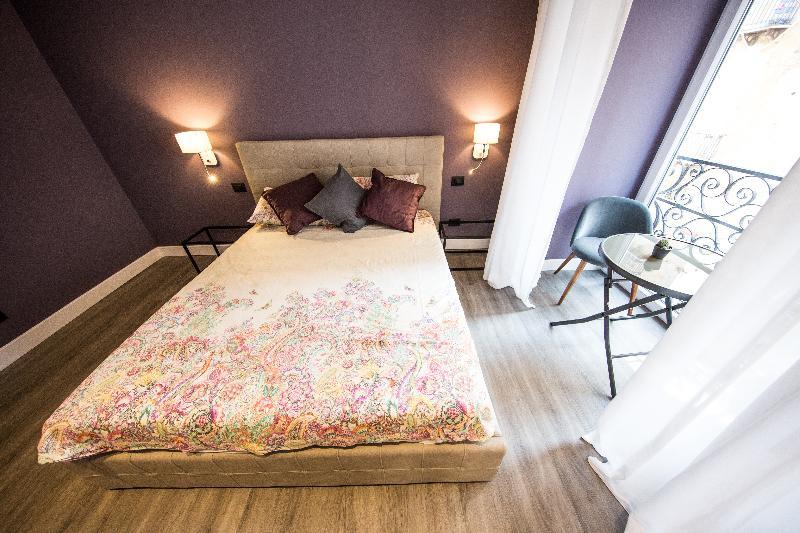 B&B Art House Napoli Bagian luar foto